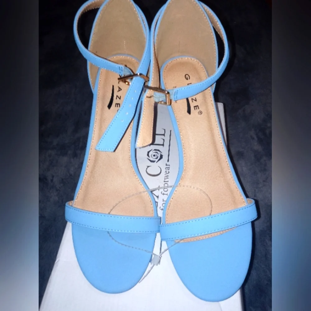 Heels - Picture 1 of 2